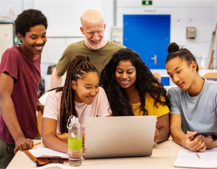 Ingilizce Ozel Ders mi Kurs mu? Dogru Secimi Neye Gore Yapmalisin?